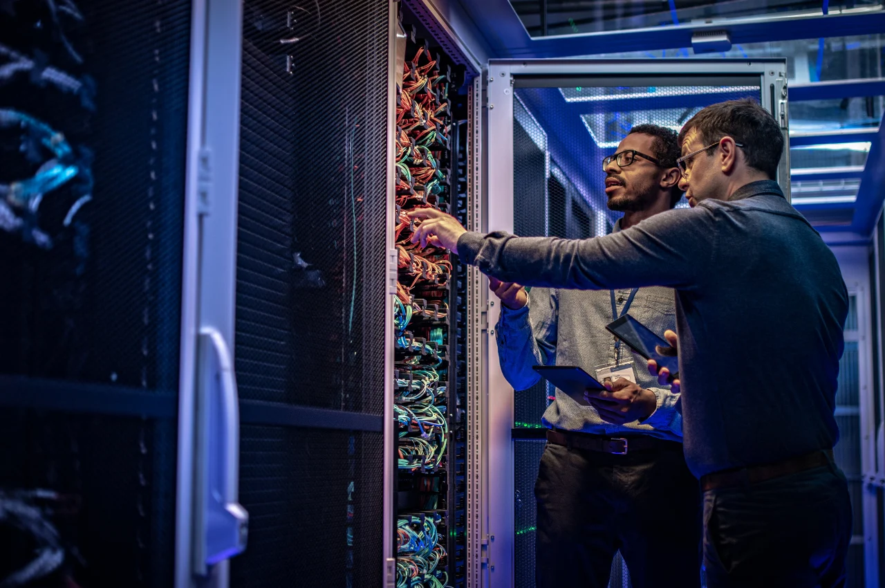 what is DNS server